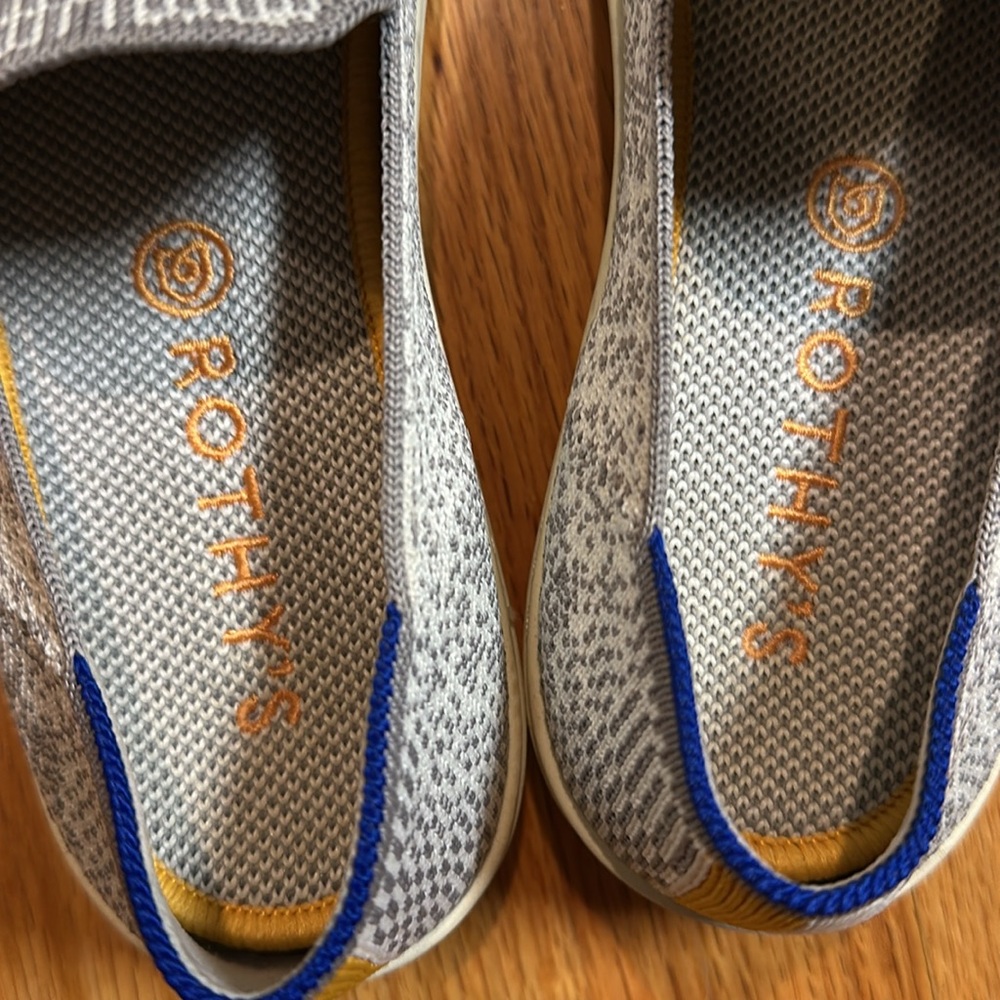 Rothy’s opal python sneakers - Picture 4 of 4